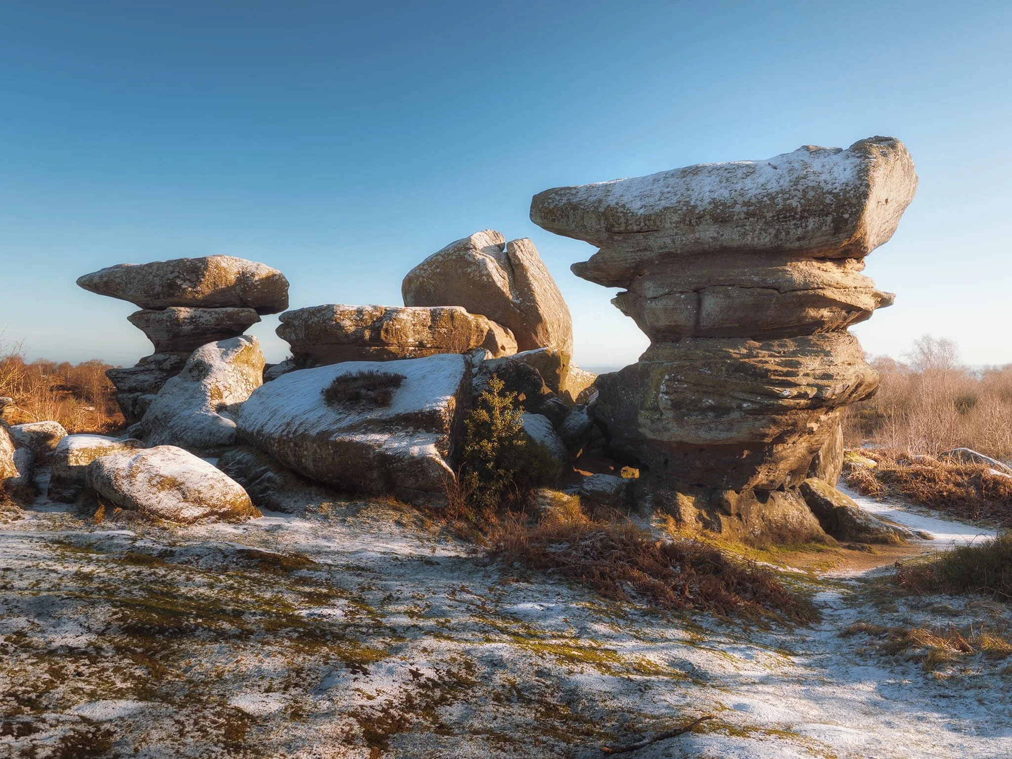 This is a formation known as the Blacksmith’s Anvil. Lisabet’s Aussie relatives had fun clambering all over these rocks.