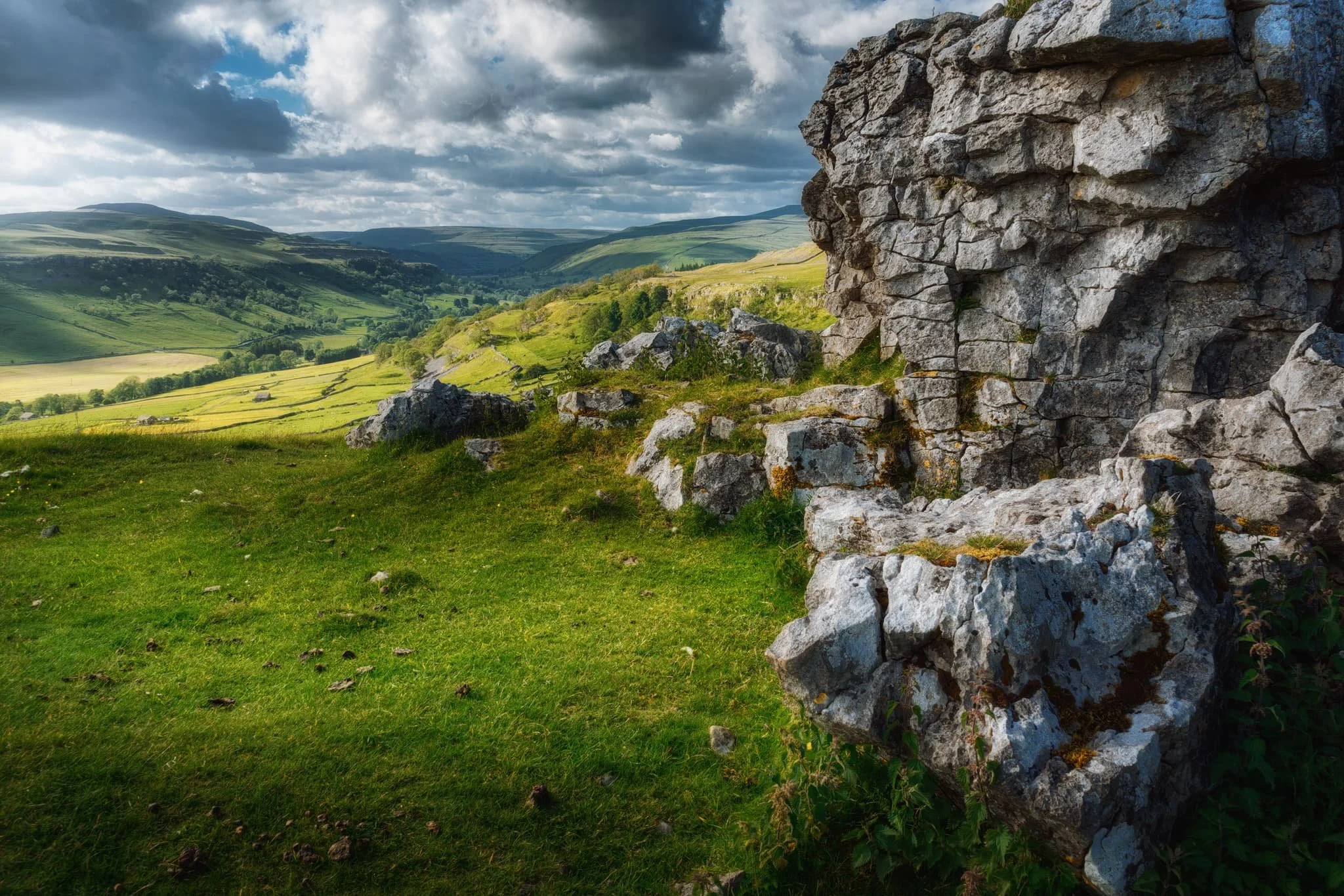 Our next destination was to find the Conistone Pie. From the Dib, it didn’t take long to locate and follow the path northeast. We soon clambered towards the Pie, and I immediately scouted around its circumference, snapping compositions of its wonderful limestone crags with views towards the far reaches of Upper Wharfedale.