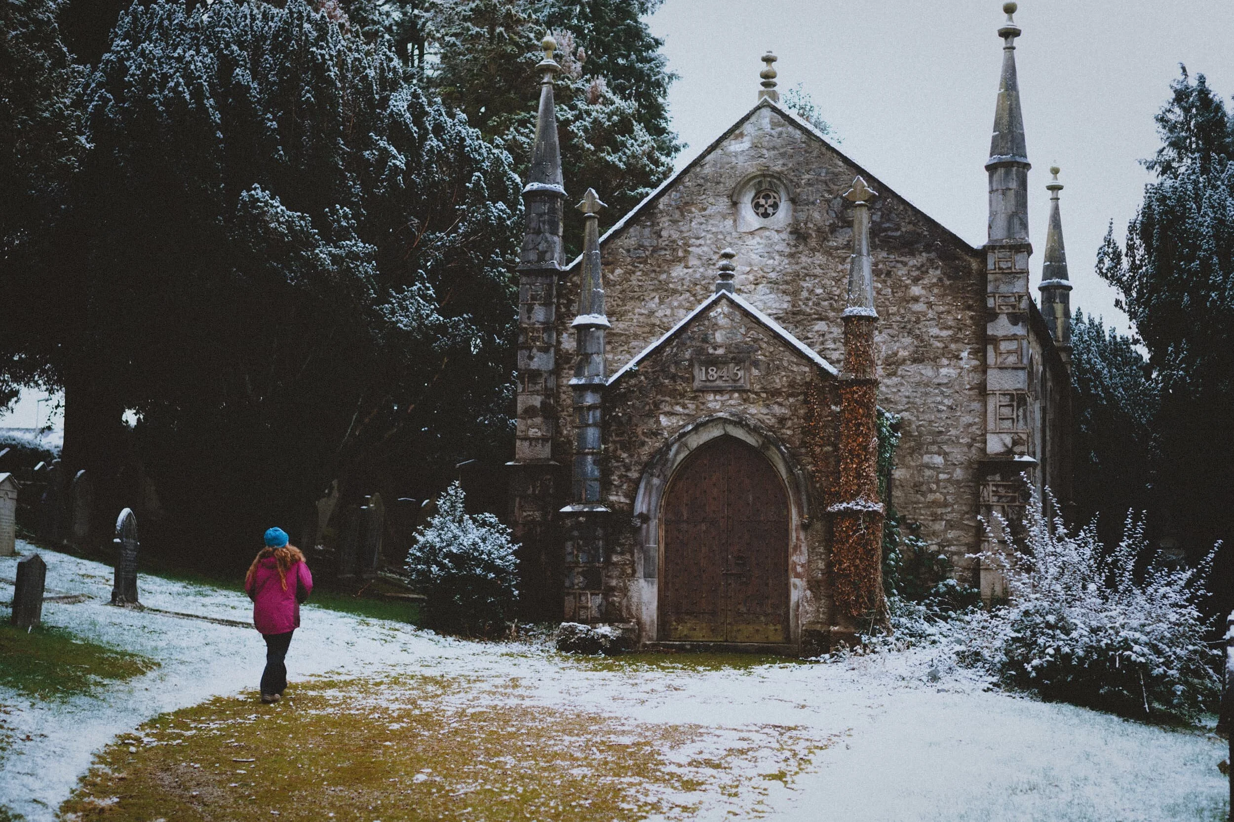 We briefly came off Castle Street to explore the grounds of Castle Street Cemetery. It was like stepping back in time. The cemetery opened in 1843. The burial ground is now full and the chapel is disused.