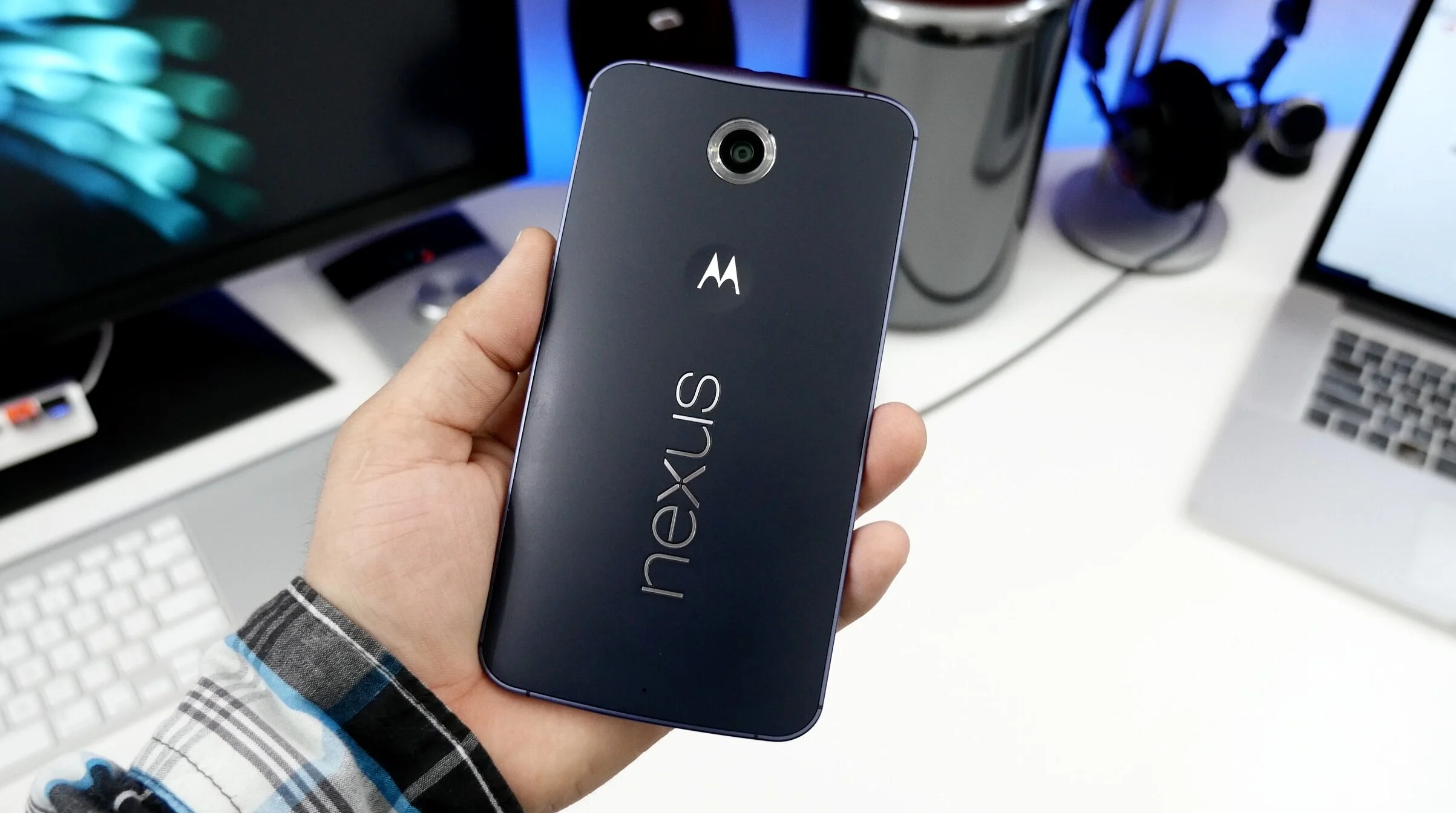 The Motorola/Google Nexus 6 “phablet”. Image courtesy of 9to5google.com